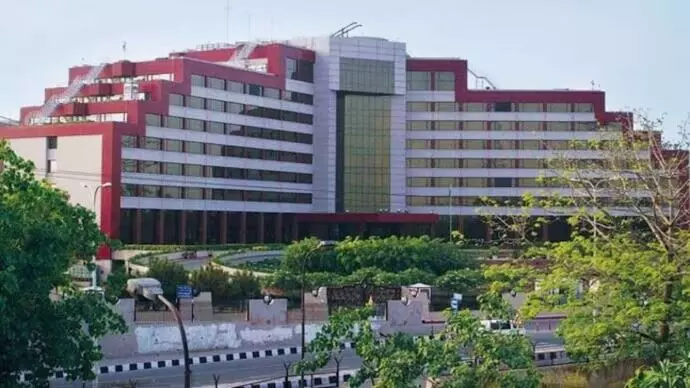 ಯಾವುದೇ ಕಡತಗಳನ್ನು ಸ್ಥಳಾಂತರಿಸುವಂತಿಲ್ಲ; ಬಿಜೆಪಿ ಗೆಲುವಿನ ಬಳಿಕ ದಿಲ್ಲಿ ಸಚಿವಾಲಯಕ್ಕೆ ಪ್ರವೇಶ ನಿರ್ಬಂಧ! ಯಾವುದೇ ಕಡತಗಳನ್ನು ಸ್ಥಳಾಂತರಿಸುವಂತಿಲ್ಲ; ಬಿಜೆಪಿ ಗೆಲುವಿನ ಬಳಿಕ ದಿಲ್ಲಿ ಸಚಿವಾಲಯಕ್ಕೆ ಪ್ರವೇಶ ನಿರ್ಬಂಧ!