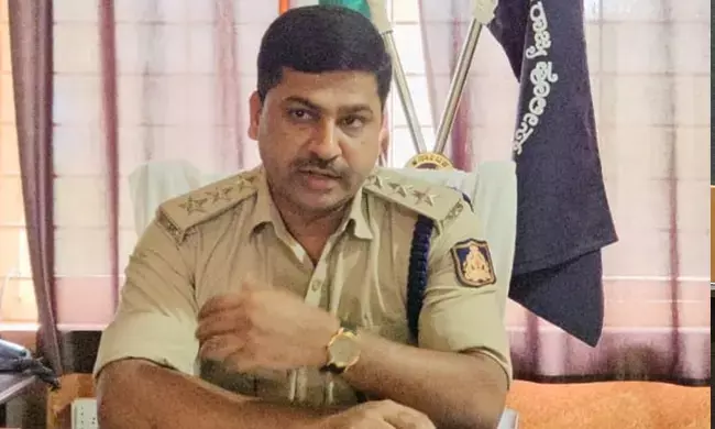 ಯಾದಗಿರಿ | ಮೈಕ್ರೋ ಫೈನಾನ್ಸ್ ಲೇವಾದೇವಿದಾರರು ಸರಕಾರದ ನಿಯಮಗಳನ್ನು ಪಾಲಿಸಿ : ಡಿವೈಎಸ್ಪಿ ಜಾವೆದ್ ಇನಾಂದಾರ್