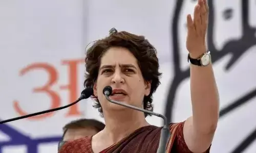 ಕೇಂದ್ರ ಸರಕಾರ ಸಂವಿಧಾನವನ್ನು ದುರ್ಬಲಗೊಳಿಸಲು ಪ್ರಯತ್ನಿಸುತ್ತಿದೆ : ಪ್ರಿಯಾಂಕಾ ಗಾಂಧಿ