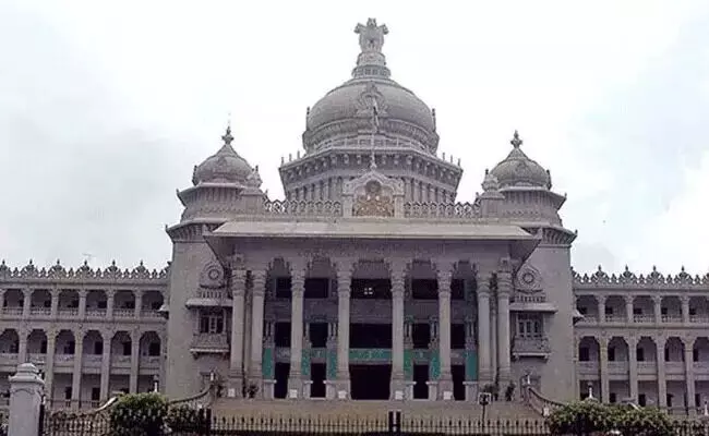 ‘ಮೈಕ್ರೋ ಫೈನಾನ್ಸ್’ ಸುಗ್ರೀವಾಜ್ಞೆ : ಸ್ಪಷ್ಟಣೆಗಳೊಂದಿಗೆ ಮತ್ತೊಮ್ಮೆ ರಾಜ್ಯಪಾಲರಿಗೆ ರವಾನಿಸಿದ ಸರಕಾರ