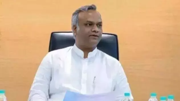 Photo of Priyank Kharge Photo of Priyank Kharge