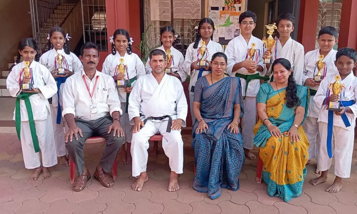 ರಾಷ್ಟ್ರೀಯ ಮಟ್ಟದ ಕರಾಟೆ: ಮಹಾಲಕ್ಷ್ಮೀ ವಿದ್ಯಾರ್ಥಿಗಳ ಸಾಧನೆ