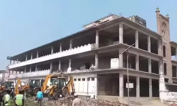 ಉತ್ತರ ಪ್ರದೇಶ | ಹೈಕೋರ್ಟ್ ತಡೆಯಾಜ್ಞೆ ಮುಕ್ತಾಯದ ಮರುದಿನವೇ ಮಸೀದಿ ಕೆಡವಿದ ಜಿಲ್ಲಾಡಳಿತ