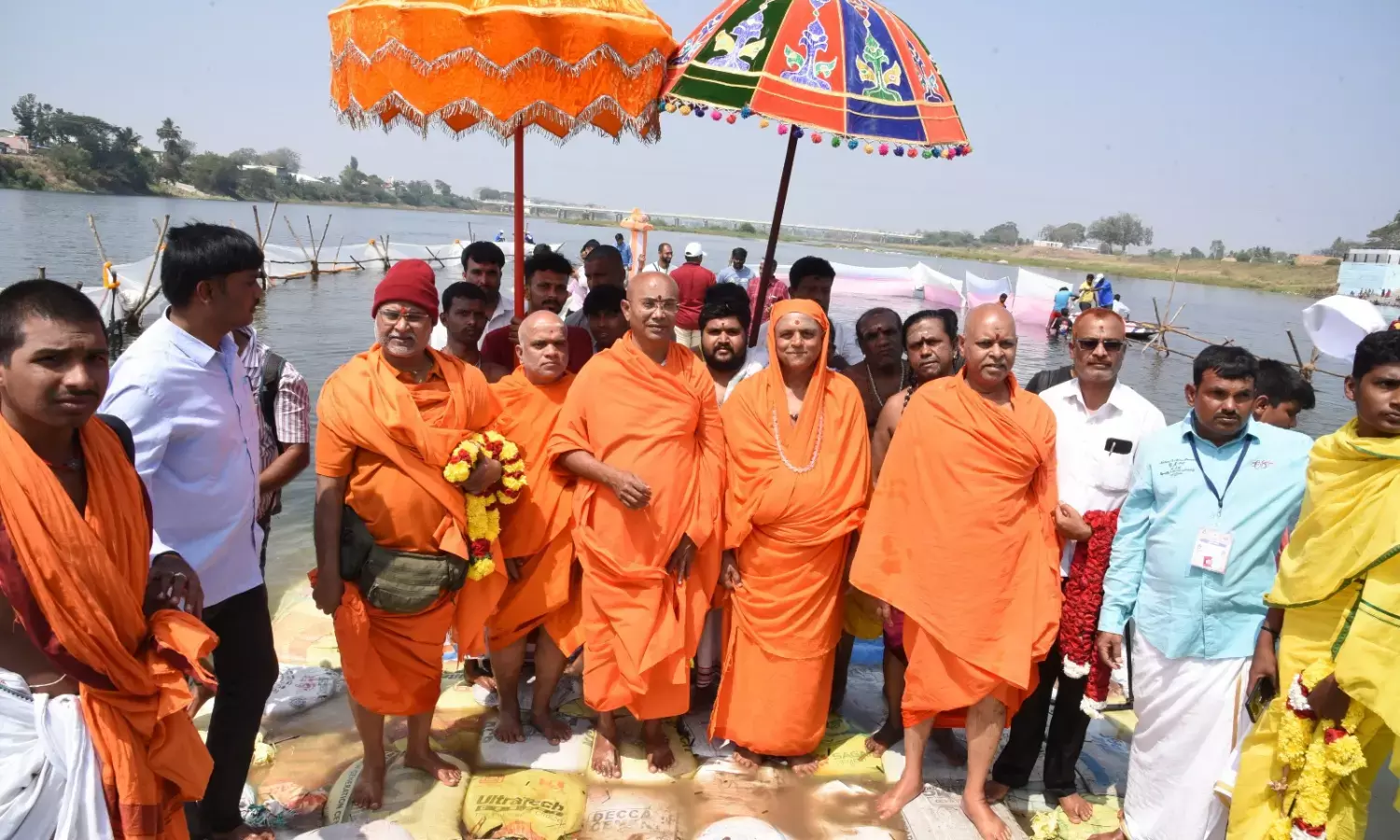 13ನೇ ಕುಂಭಮೇಳಕ್ಕೆ ವಿದ್ಯುಕ್ತ ಚಾಲನೆ; ತಿರುಮಕೂಡಲು ನರಸೀಪುರದ ತ್ರಿವೇಣಿ ಸಂಗಮದಲ್ಲಿ ಕುಂಭಮೇಳದ ಸಂಭ್ರಮ