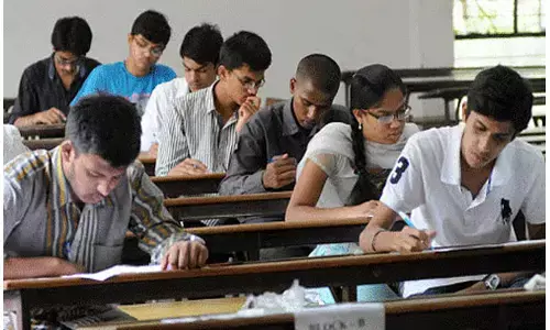 ಪರೀಕ್ಷಾ ಪೆ ಚರ್ಚಾ | ಸವಾಲುಗಳಿಗೆ ಒಡ್ಡಿಕೊಳ್ಳಿ, ಆದರೆ ಪರೀಕ್ಷೆಯ ಒತ್ತಡಕ್ಕೆ ಸಿಲುಕಬೇಡಿ:ವಿದ್ಯಾರ್ಥಿಗಳಿಗೆ ಪ್ರಧಾನಿ ಕಿವಿಮಾತು