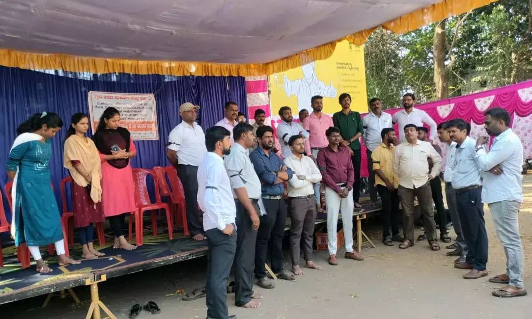ಉಡುಪಿ: ಗ್ರಾಮ ಆಡಳಿತ ಅಧಿಕಾರಿಗಳ ಧರಣಿ ಮೂರನೇ ದಿನಕ್ಕೆ