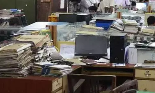 ವರ್ಷಗಳು ಕಳೆದರೂ ಕಡತ ಚಲಿಸುತ್ತಿಲ್ಲವೇಕೆ?