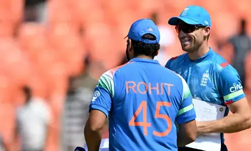 ಭಾರತ-ಇಂಗ್ಲೆಂಡ್ ಮೂರನೆ ಏಕದಿನ ಪಂದ್ಯ | ಟಾಸ್ ಗೆದ್ದು ಫೀಲ್ಡಿಂಗ್ ಆಯ್ದುಕೊಂಡ ಇಂಗ್ಲೆಂಡ್