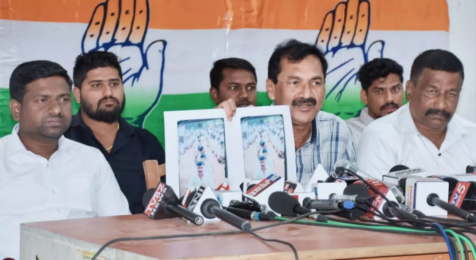 ಉದಯಗಿರಿ ಕಲ್ಲುತೂರಾಟ ಪ್ರಕರಣ | ಪೊಲೀಸರು ಅಮಾಯಕರನ್ನು ಬಂಧಿಸುತ್ತಿದ್ದಾರೆ : ಎಂ.ಲಕ್ಷ್ಮಣ್ ಆರೋಪ