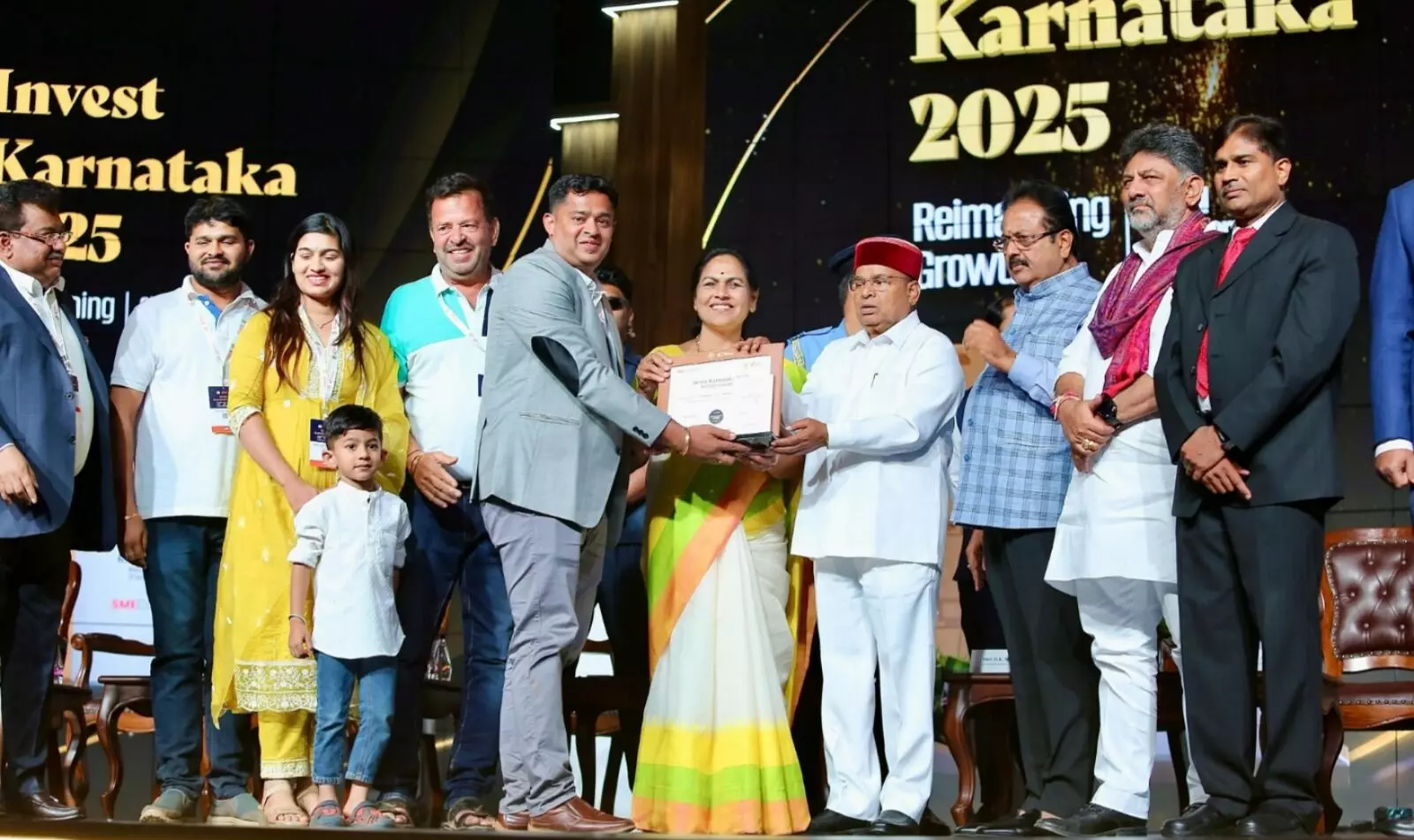 ಜಮೀನಿನ ಸಮಸ್ಯೆ ಬಗೆಹರಿಸಿದರೆ ಕ್ಲಸ್ಟರ್ ಮಾದರಿ ಕೈಗಾರಿಕೆ ಅಭಿವೃದ್ಧಿ: ಕೇಂದ್ರ ಸಚಿವೆ ಶೋಭಾ ಕರಂದ್ಲಾಜೆ ಭರವಸೆ