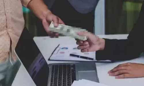 ‘ಮೈಕ್ರೋ ಫೈನಾನ್ಸ್ ಸಂಸ್ಥೆ’ಗಳ ಕಡಿವಾಣಕ್ಕೆ ಸುಗ್ರೀವಾಜ್ಞೆ; ಬಲವಂತದ ವಸೂಲಿಗೆ ಮುಕ್ತಿ