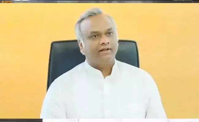 ಶೇ.53.51ರಷ್ಟು ಮಹಿಳೆಯರು ‘ನರೇಗಾ’ದಲ್ಲಿ ತೊಡಗಿಸಿಕೊಂಡಿದ್ದಾರೆ: ಪ್ರಿಯಾಂಕ್ ಖರ್ಗೆ ಶೇ.53.51ರಷ್ಟು ಮಹಿಳೆಯರು ‘ನರೇಗಾ’ದಲ್ಲಿ ತೊಡಗಿಸಿಕೊಂಡಿದ್ದಾರೆ: ಪ್ರಿಯಾಂಕ್ ಖರ್ಗೆ