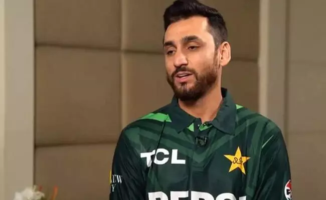 ಭಾರತವನ್ನು ಸೋಲಿಸುವುದಕ್ಕಿಂತ ಚಾಂಪಿಯನ್ಸ್ ಟ್ರೋಫಿ ಗೆಲ್ಲುವುದು ಮುಖ್ಯ: ಪಾಕ್ ಉಪನಾಯಕ ಭಾರತವನ್ನು ಸೋಲಿಸುವುದಕ್ಕಿಂತ ಚಾಂಪಿಯನ್ಸ್ ಟ್ರೋಫಿ ಗೆಲ್ಲುವುದು ಮುಖ್ಯ: ಪಾಕ್ ಉಪನಾಯಕ