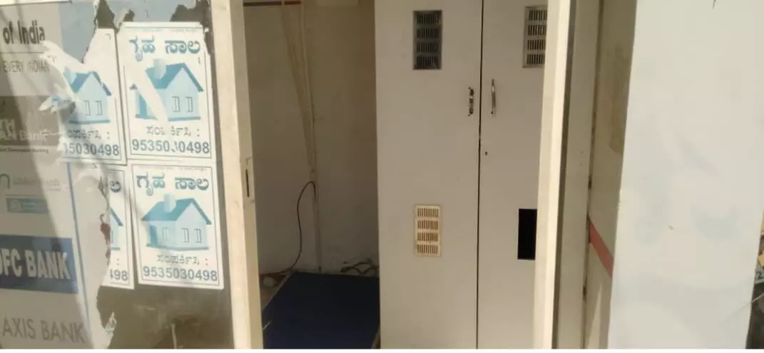 ಚನ್ನರಾಯಪಟ್ಟಣ | ಹೆದ್ದಾರಿ ಪಕ್ಕದಲ್ಲೇ ಇದ್ದ ಎಟಿಎಂ ಯಂತ್ರವನ್ನೇ ಹೊತ್ತೊಯ್ದ ಕಳ್ಳರು!