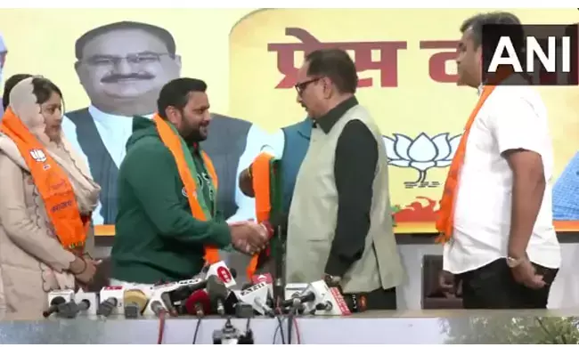 ದೆಹಲಿಯಲ್ಲಿ ತ್ರಿವಳಿ ಎಂಜಿನ್? ; ಮೂವರು ಎಂಸಿಡಿ ಸದಸ್ಯರು ಬಿಜೆಪಿ ತೆಕ್ಕೆಗೆ