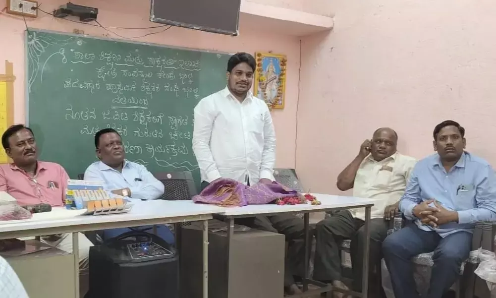 ಬೀದರ್ | ಸರಕಾರಿ ಶಾಲೆಗಳನ್ನು ಬೆಳೆಸಲು ಕಂಕಣಬದ್ದರಾಗಿ ದುಡಿಯೋಣ : ಉತ್ತಮ ಶಿಂಧೆ