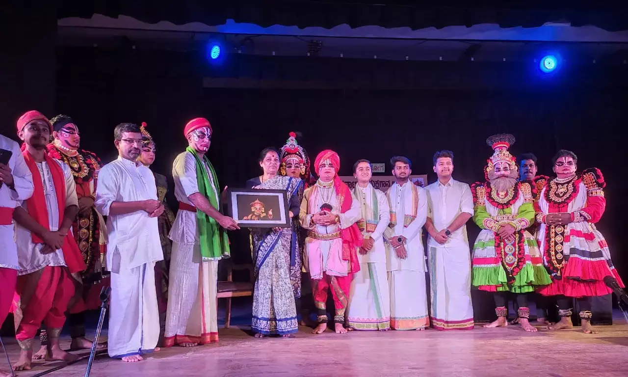 ಯಕ್ಷಗಾನ ವಿಶಿಷ್ಟವಾದ ಕಲಾ ಮಾಧ್ಯಮ: ಡಾ.ಧರಣೇದೇವಿ