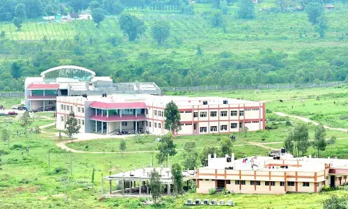 ಮುಚ್ಚುವ ಭೀತಿಯಲ್ಲಿ ಕೊಡಗು ವಿಶ್ವವಿದ್ಯಾನಿಲಯ; ಅತಂತ್ರ ಸ್ಥಿತಿಯಲ್ಲಿ ವಿದ್ಯಾರ್ಥಿಗಳು