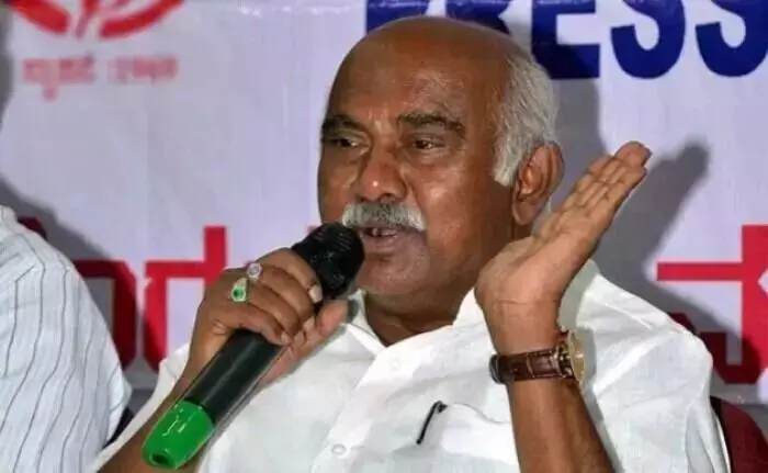 ಕೆಲವು ವಿವಿಗಳನ್ನು ಮುಚ್ಚುವ ರಾಜ್ಯ ಸರಕಾರದ ನಿಲುವು ಸರಿಯಾಗಿದೆ : ಎಚ್.ವಿಶ್ವನಾಥ್ ಕೆಲವು ವಿವಿಗಳನ್ನು ಮುಚ್ಚುವ ರಾಜ್ಯ ಸರಕಾರದ ನಿಲುವು ಸರಿಯಾಗಿದೆ : ಎಚ್.ವಿಶ್ವನಾಥ್