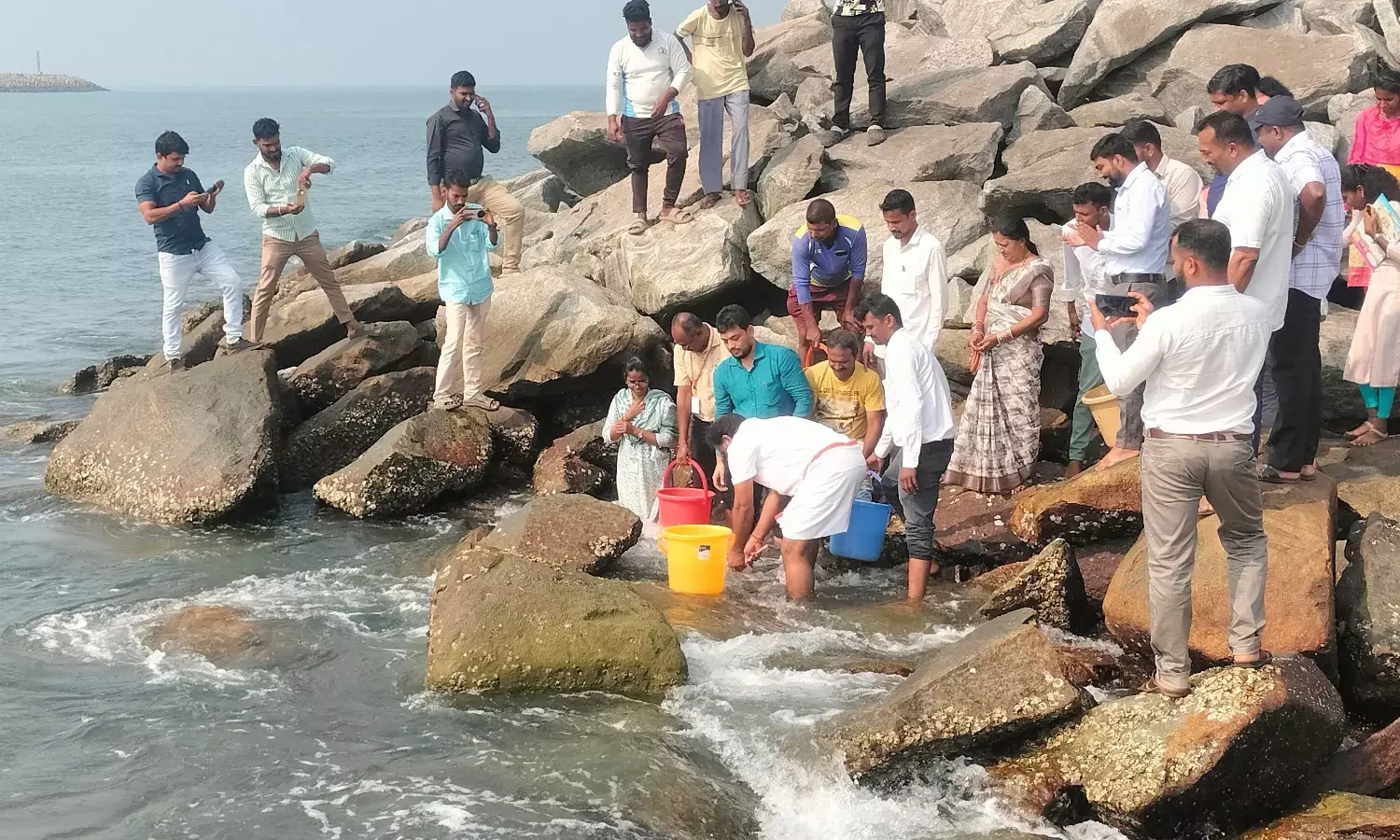 ಗಂಗೊಳ್ಳಿ ಸಮುದ್ರದಲ್ಲಿ ಸೀಬಾಸ್ ಮೀನು ಮರಿಗಳ ಬಿತ್ತನೆ