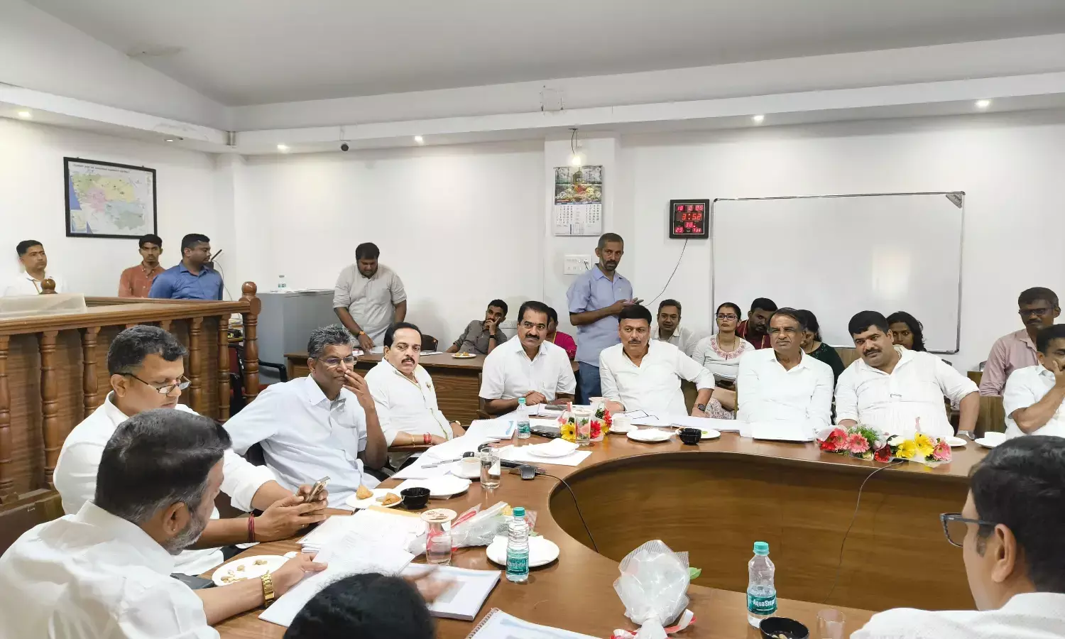 ಜಿಲ್ಲೆಯ ವಿವಿಧ ಕಾಮಗಾರಿಗಳಿಗೆ ಅನುದಾನ ಬಿಡುಗಡೆ ಮಾಡುವಂತೆ ಸಚಿವರಿಗೆ ಡಾ.ಮಂಜುನಾಥ ಭಂಡಾರಿ ಮನವಿ