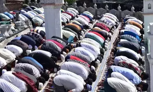 ತೆಲಂಗಾಣದ ಬಳಿಕ ರಮಝಾನ್ ತಿಂಗಳಲ್ಲಿ ಮುಸ್ಲಿಂ ಉದ್ಯೋಗಿಗಳು ಕಚೇರಿಗಳಿಂದ ಬೇಗನೇ ತೆರಳಲು ಅನುಮತಿ ನೀಡಿದ ಆಂಧ್ರಪ್ರದೇಶ ಸರಕಾರ