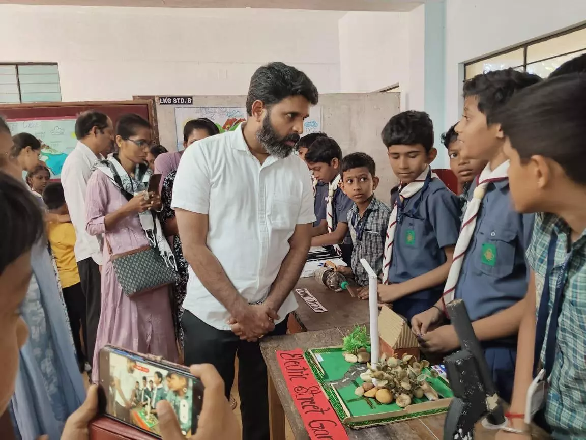 ಧ್ವಜ ಆರೋಹಣ, ಅನಾವರಣದ ಅರಿವು ಅಗತ್ಯ: ಶ್ರೀನಿಧಿ ಹೆಗ್ಡೆ ಧ್ವಜ ಆರೋಹಣ, ಅನಾವರಣದ ಅರಿವು ಅಗತ್ಯ: ಶ್ರೀನಿಧಿ ಹೆಗ್ಡೆ