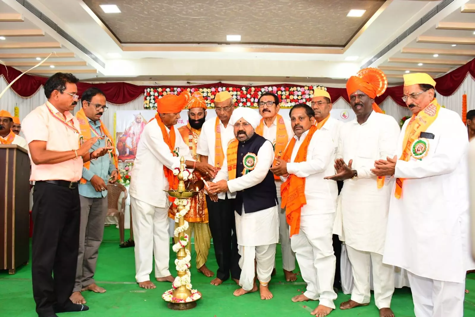 ಯುವಜನರು ಶಿವಾಜಿ ಮಹಾರಾಜರ ಆದರ್ಶ ತತ್ವಗಳನ್ನು ಅಳವಡಿಸಿಕೊಳ್ಳಬೇಕು: ಆರ್.ಬಿ. ಜಗದಾಳೆ