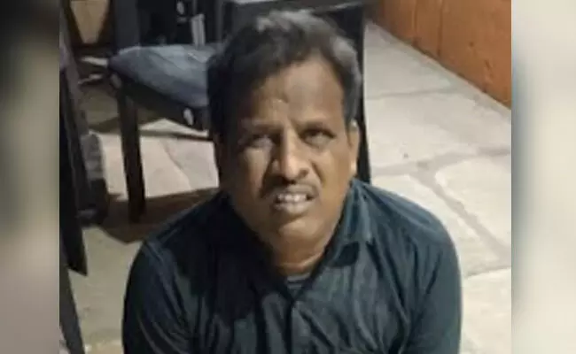 ಕಲಬುರಗಿ | ಸಾಮಾಜಿಕ ಜಾಲತಾಣಗಳಲ್ಲಿ ಅಂಬೇಡ್ಕರ್ ಗೆ ಅವಹೇಳನ : ಓರ್ವನ ಬಂಧನ ಕಲಬುರಗಿ | ಸಾಮಾಜಿಕ ಜಾಲತಾಣಗಳಲ್ಲಿ ಅಂಬೇಡ್ಕರ್ ಗೆ ಅವಹೇಳನ : ಓರ್ವನ ಬಂಧನ