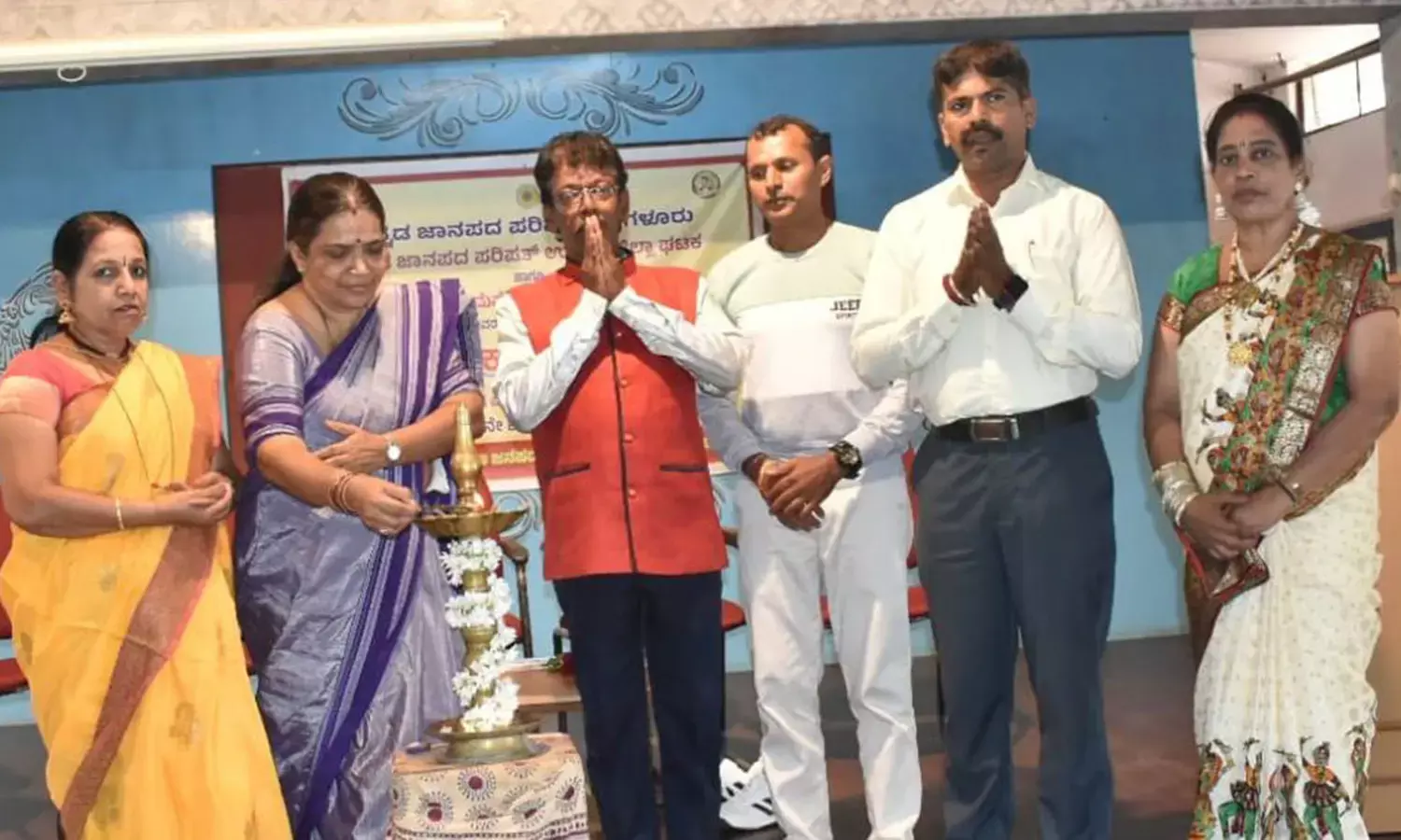 ಜಾನಪದ ಜೀವನ ಮೌಲ್ಯ, ಸಂಸ್ಕೃತಿ ಕಲಿಸುವ ಪ್ರಕಾರ: ಪ್ರೊ.ಆಶಾ