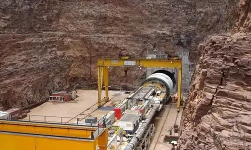 ತೆಲಂಗಾಣ | ನಿರ್ಮಾಣ ಹಂತದ ಸುರಂಗ ಕುಸಿತ: ಅವಶೇಷಗಳಡಿ 6 ಮಂದಿ ಕಾರ್ಮಿಕರು ಸಿಲುಕಿರುವ ಶಂಕೆ