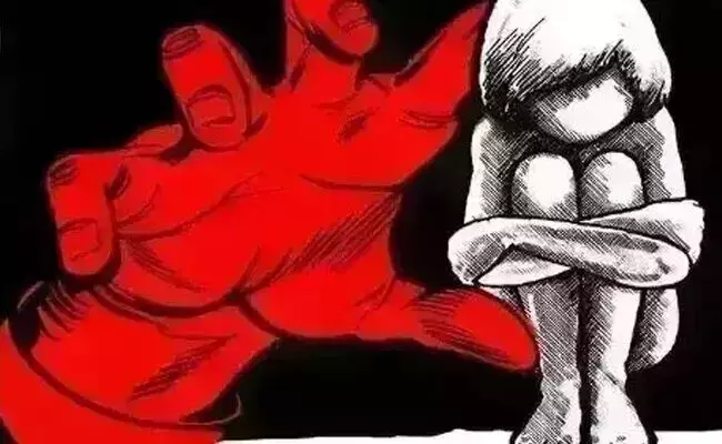 ಸಿನೆಮಾದಲ್ಲಿ ಅವಕಾಶದ ಭರವಸೆ ನೀಡಿ ದಲಿತೆಯ ಅತ್ಯಾಚಾರ; ನಾಲ್ವರ ವಿರುದ್ಧ ಮೊಕದ್ದಮೆ