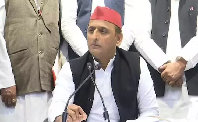 ಡಬಲ್ ಎಂಜಿನ್ ಸರಕಾರದ ಒಂದು ಎಂಜಿನ್ ವಿದೇಶದ್ದೇ?: ಅಖಿಲೇಶ್ ಟೀಕೆ