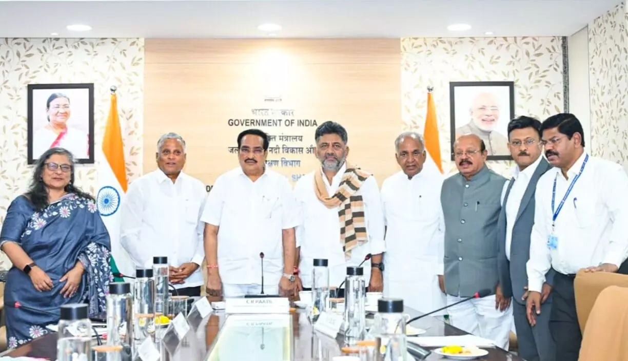 ರಾಜ್ಯದ ನೀರಾವರಿ ಯೋಜನೆಗಳಿಗೆ ಅನುಮತಿ, ಅನುದಾನ ನೀಡಿ : ಕೇಂದ್ರ ಜಲಶಕ್ತಿ ಸಚಿವರಿಗೆ ಡಿಸಿಎಂ ಡಿ.ಕೆ.ಶಿವಕುಮಾರ್ ಮನವಿ