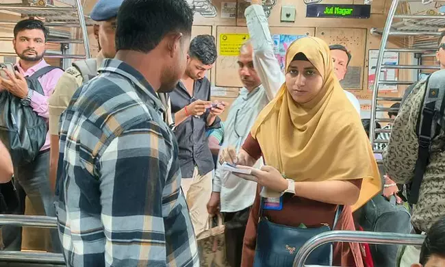 ಸೆಂಟ್ರಲ್ ರೈಲ್ವೆ | ಟಿಕೆಟ್ ಪರಿಶೀಲನೆಯಲ್ಲಿ ಒಂದೇ ದಿನದಲ್ಲಿ ದಾಖಲೆಯ ಸಾಧನೆ ಮಾಡಿದ TTI ರುಬೀನಾ