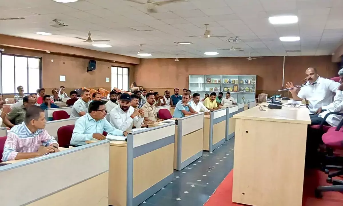 ರಿಕ್ಷಾ ಚಾಲಕರು, ಪ್ರಯಾಣಿಕರಿಗೆ ಸಮಸ್ಯೆಯಾಗದಂತೆ ಕ್ರಮ: ಕೋಟ ಶ್ರೀನಿವಾಸ ಪೂಜಾರಿ