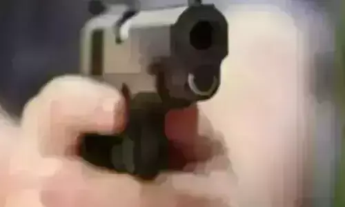 ಉತ್ತರ ಪ್ರದೇಶ | ಬಿಜೆಪಿ ಧ್ವಜ ಹಾಕಿದ್ದ ಕಾರಿನಲ್ಲಿ ಹಿಂಬಾಲಿಸಿಕೊಂಡು ಬಂದು ಯುವಕನನ್ನು ಗುಂಡಿಕ್ಕಿ ಹತ್ಯೆ!