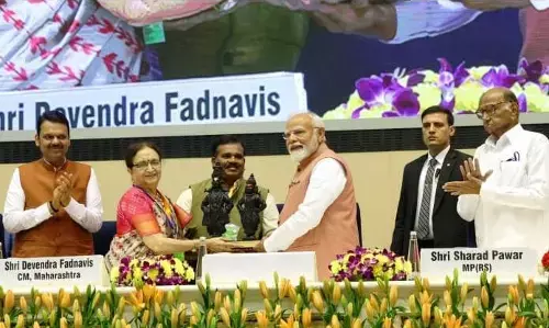 ಮರಾಠಿ ಸಾಹಿತ್ಯ ಸಮ್ಮೇಳನದಲ್ಲಿ ಪ್ರಧಾನಿಗೆ ವಿಠ್ಠಲ-ರಖುಮಾಯಿ ನೀಡಿ ಸನ್ಮಾನ