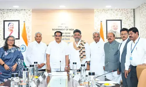 ರಾಜ್ಯದ ನೀರಾವರಿ ಯೋಜನೆಗಳಿಗೆ ಅನುಮತಿ, ಅನುದಾನ ನೀಡಿ : ಕೇಂದ್ರ ಜಲಶಕ್ತಿ ಸಚಿವರಿಗೆ ಡಿಸಿಎಂ ಡಿ.ಕೆ.ಶಿವಕುಮಾರ್ ಮನವಿ