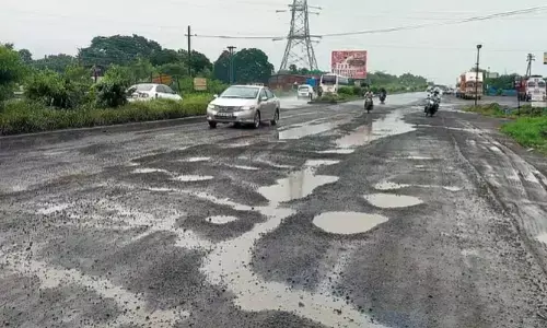 ಹದಗೆಟ್ಟ ಹೆದ್ದಾರಿಗೆ ಟೋಲ್ ವಿಧಿಸುವುದು ಅನ್ಯಾಯ : ಜಮ್ಮು,ಕಾಶ್ಮೀರ ಹೈಕೋರ್ಟ್