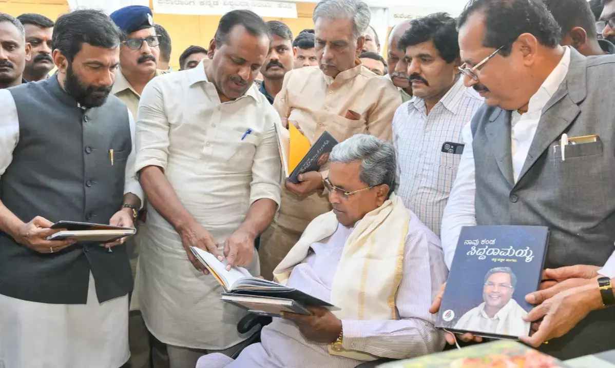 ಶಾಸಕರು ಪುಸ್ತಕ ಖರೀದಿಸಿ, ಕ್ಷೇತ್ರಗಳಿಗೆ ಪೂರೈಸಲಿ : ಯು.ಟಿ.ಖಾದರ್