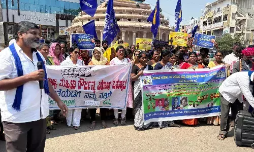 ವಿಜಯನಗರ: ಇಬ್ಬರು ಹೆಣ್ಣುಮಕ್ಕಳ ಮೇಲಿನ ಅತ್ಯಾಚಾರ ಮತ್ತು ಕೊಲೆ ಖಂಡಿಸಿ ವಿವಿಧ ಸಂಘಟನೆಗಳಿಂದ ಪ್ರತಿಭಟನೆ