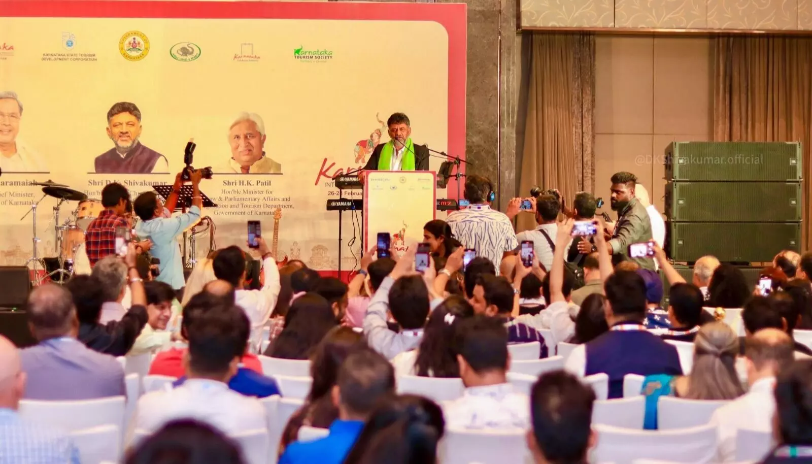 ರಾಜ್ಯದ ಕೈಗಾರಿಕಾ ನೀತಿಯಲ್ಲಿ ಪ್ರವಾಸೋದ್ಯಮ ಸೇರ್ಪಡೆ : ಡಿಸಿಎಂ ಡಿ.ಕೆ.ಶಿವಕುಮಾರ್ ರಾಜ್ಯದ ಕೈಗಾರಿಕಾ ನೀತಿಯಲ್ಲಿ ಪ್ರವಾಸೋದ್ಯಮ ಸೇರ್ಪಡೆ : ಡಿಸಿಎಂ ಡಿ.ಕೆ.ಶಿವಕುಮಾರ್