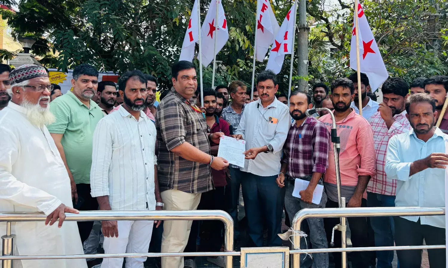 ಮಂಗಳೂರು: ತೇಜಸ್ವಿನಿ ಆಸ್ಪತ್ರೆಯ ವಿರುದ್ಧ ಡಿವೈಎಫ್‌ಐ ಪ್ರತಿಭಟನೆ