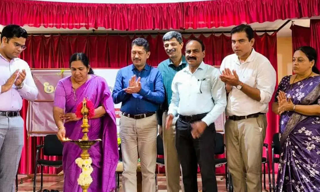 ವೈಜ್ಞಾನಿಕ ಚಿಂತನೆಯನ್ನು ಜೀವನದಲ್ಲಿ ಅಳವಡಿಸಿಕೊಳ್ಳಿ: ವಿದ್ಯಾರ್ಥಿಗಳಿಗೆ ಉಡುಪಿ ಡಿಸಿ ಕರೆ