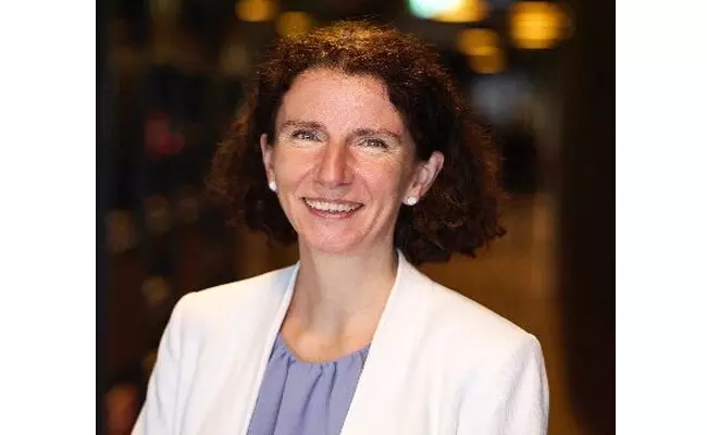 ಸಾಗರೋತ್ತರ ನೆರವು ಕಡಿತಕ್ಕೆ ಅಸಮಾಧಾನ: ಬ್ರಿಟನ್ ಸಚಿವೆ ಅನ್ನೆಲೀಸ್ ಡಾಡ್ಸ್ ರಾಜೀನಾಮೆ ಸಾಗರೋತ್ತರ ನೆರವು ಕಡಿತಕ್ಕೆ ಅಸಮಾಧಾನ: ಬ್ರಿಟನ್ ಸಚಿವೆ ಅನ್ನೆಲೀಸ್ ಡಾಡ್ಸ್ ರಾಜೀನಾಮೆ