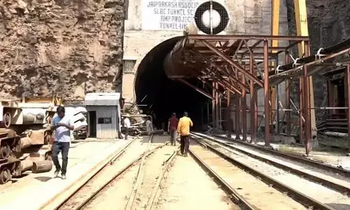 ತೆಲಂಗಾಣ ಸುರಂಗ ಕುಸಿತ | ಎಂಟನೆ ದಿನವೂ ಮುಂದುವರಿದ ರಕ್ಷಣಾ ಕಾರ್ಯಾಚರಣೆ: ಟಿಬಿಎಂ ಯಂತ್ರವನ್ನು ತುಂಡರಿಸುತ್ತಿರುವ ರಕ್ಷಣಾ ತಂಡ