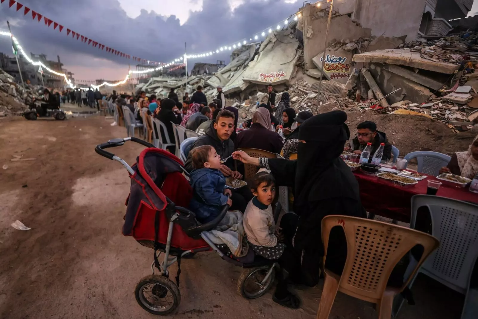 ರಮಝಾನ್ ಮಾಸ, ಪಾಸ್ ಓವರ್ ಅವಧಿಯಲ್ಲಿ ಕದನ ವಿರಾಮ ವಿಸ್ತರಣೆ ಪ್ರಸ್ತಾವ: ಇಸ್ರೇಲ್ ಸಮ್ಮತಿ, ಹಮಾಸ್ ನಕಾರ ರಮಝಾನ್ ಮಾಸ, ಪಾಸ್ ಓವರ್ ಅವಧಿಯಲ್ಲಿ ಕದನ ವಿರಾಮ ವಿಸ್ತರಣೆ ಪ್ರಸ್ತಾವ: ಇಸ್ರೇಲ್ ಸಮ್ಮತಿ, ಹಮಾಸ್ ನಕಾರ