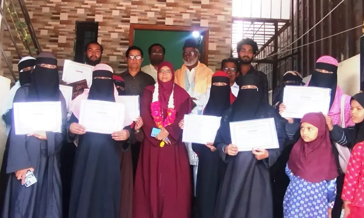 ಕಲಬುರಗಿ | ಮಹಿಳೆಯರಿಗೆ ಟೈಲರಿಂಗ್ ಪ್ರಮಾಣ ಪತ್ರ ವಿತರಣೆ