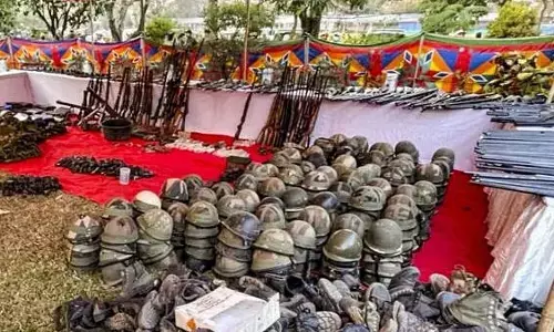 ಮಣಿಪುರ | 42 ಶಸ್ತ್ರಾಸ್ತ್ರಗಳ ಶರಣಾಗತಿ; ಐದು ಅಕ್ರಮ ಬಂಕರ್ ಗಳ ನಾಶ